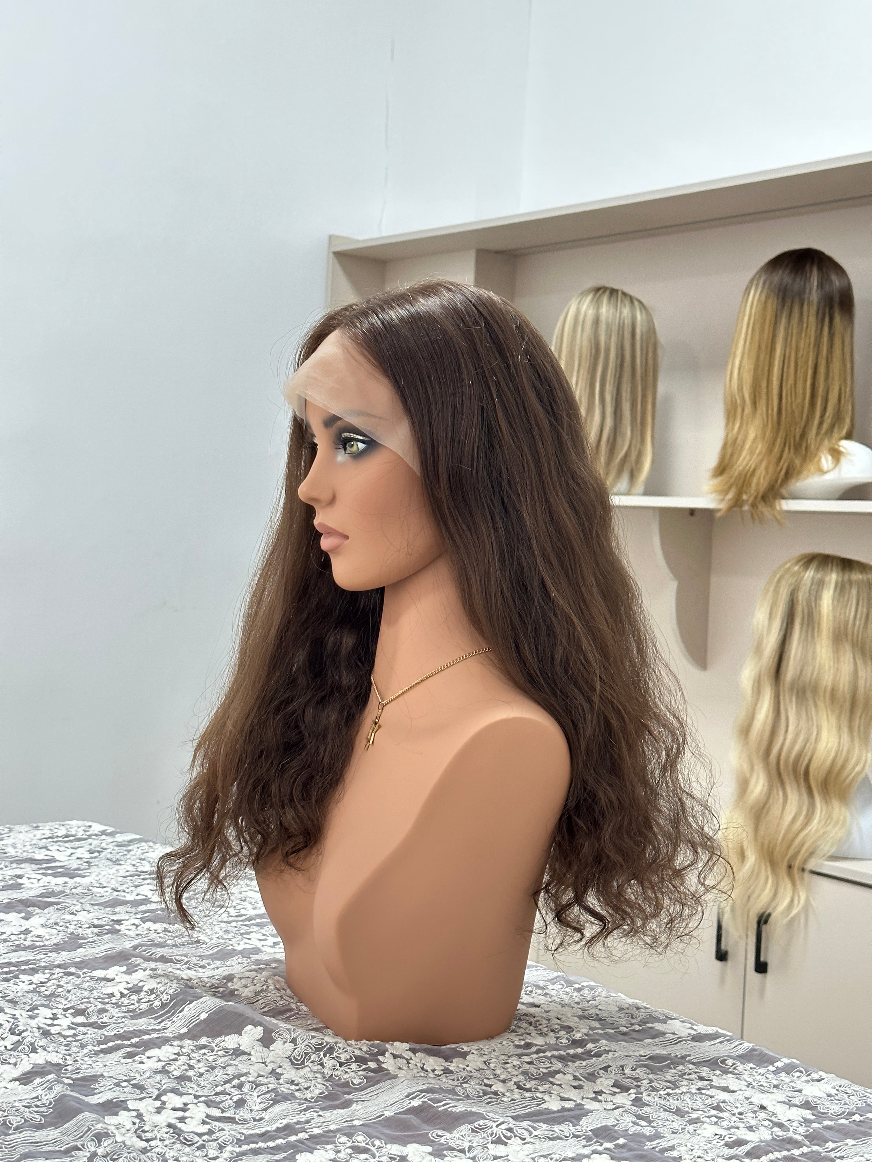 Elegant Bridal Hair Wig with Sleek Bun Style for Classic Look