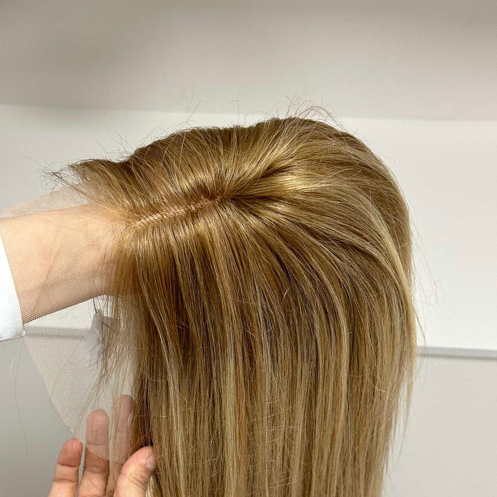 Body Wave Human Hair Lace Front Wig with Transparent Lace for Daily Use