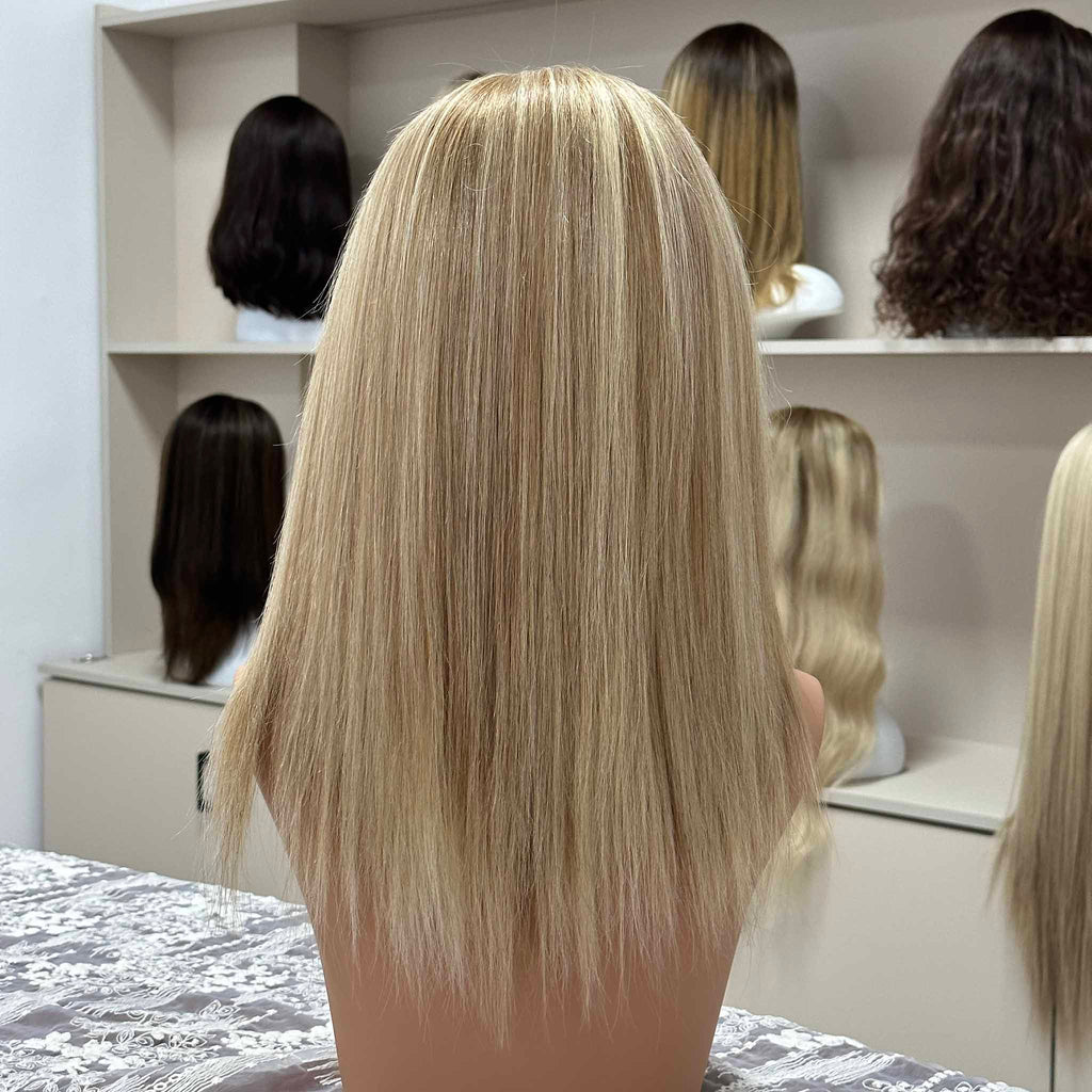 Body Wave Human Hair Lace Front Wig with Transparent Lace for Daily Use