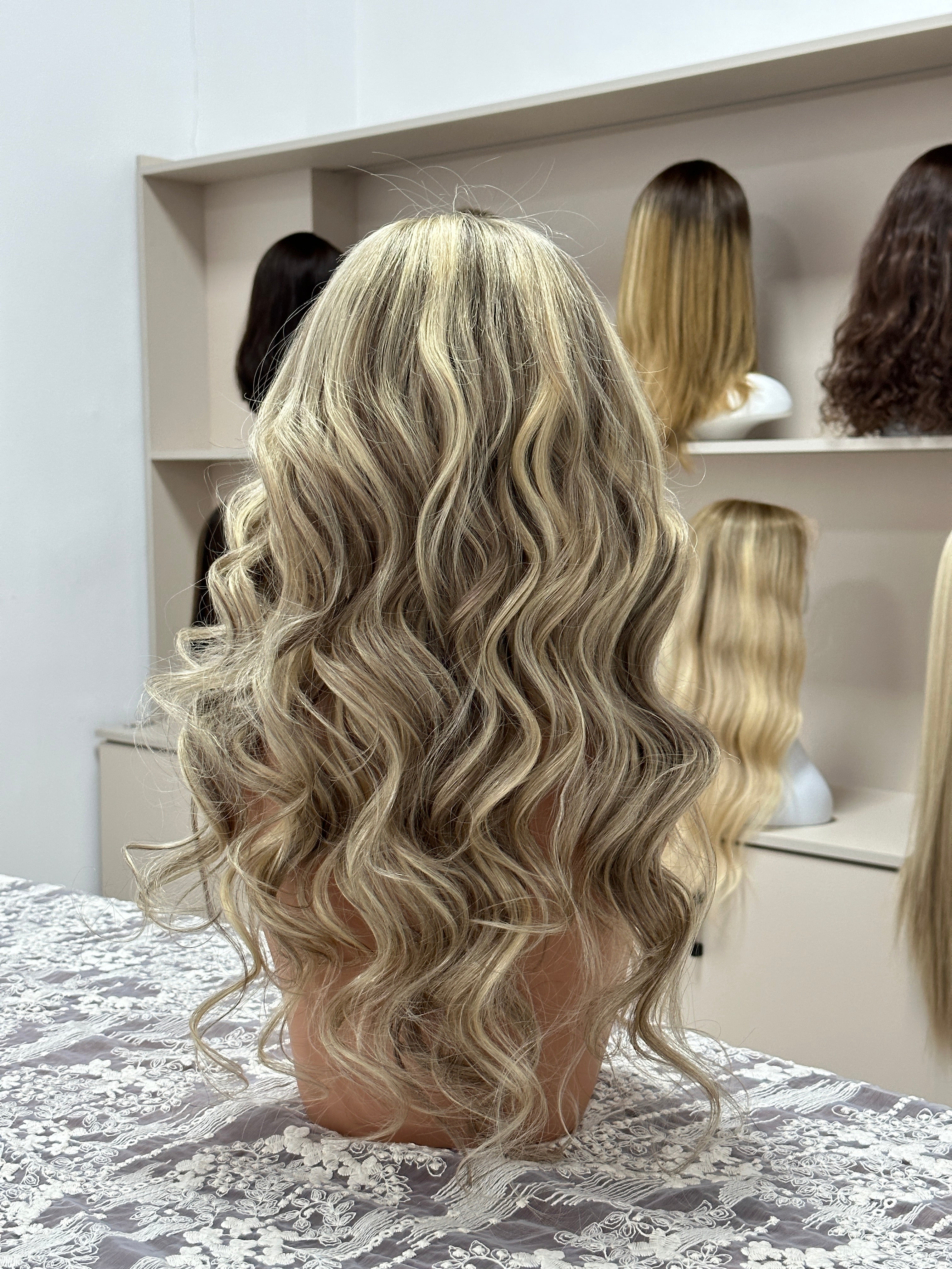 Romantic Wedding Wig with Long Wavy Style for Graceful Appearance